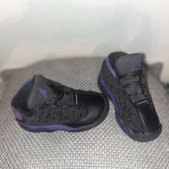 Girls shoes Jordan’s 8c - Picture 1 of 3